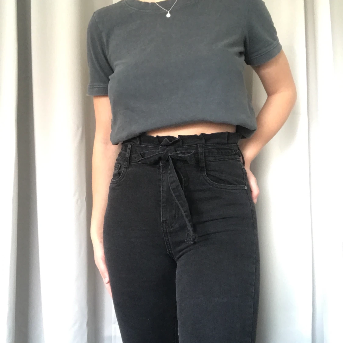Svarta jeans 36