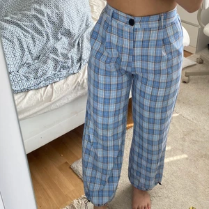 Rutiga pläd byxor - Plädmönster och rutiga byxor från Yesstyle Strl L men passar S-M