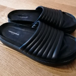 Skor - Vagabond skor str 38, har använt bara en gång, pris 200kr 