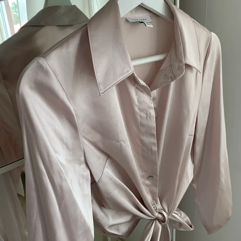 Superfin rosa/beige skjorta från TopShop, köpt för 499kr. Skjortor.