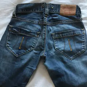 Fornarina Jeans i storlek 26. Dem är för små för mig tyvärr. Bara använda ett få antal gånger 