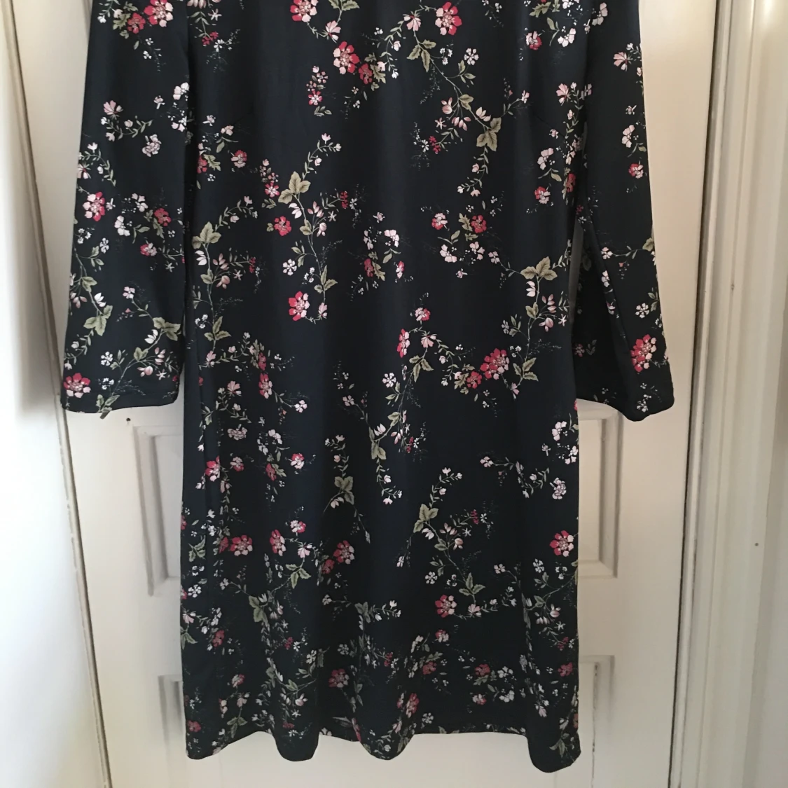 Blommig klänning - 90