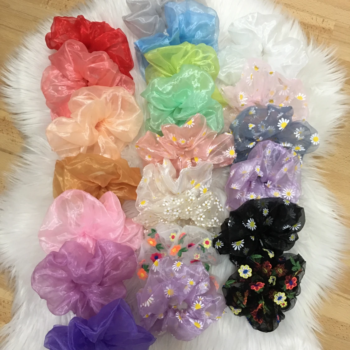 Enorma scrunchies(handmade)