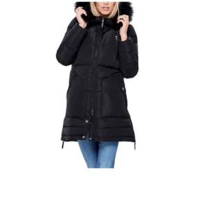 Storlek Xl pris kan diskuteras  - Använd bara några gånger, köpte från Only 1000kr och säljer för 600kr pris kan diskuteras, storlek Xl