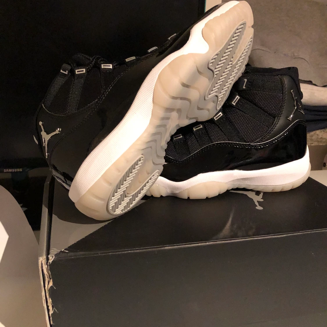 Jordan 11 retro storlek 37