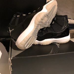 Jordan 11 retro storlek 37 - Jordan 11 retro storlek 37 kvitto fins 
