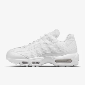 Nike air Max 95 vita - Använd ett par gånger, storlek 38, köpt för 1899kr