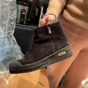 Bally kängor - Nypris: ca 4000 kr 