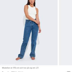 Säljer dessa bikbok jeans då dom inte kommer till användning 