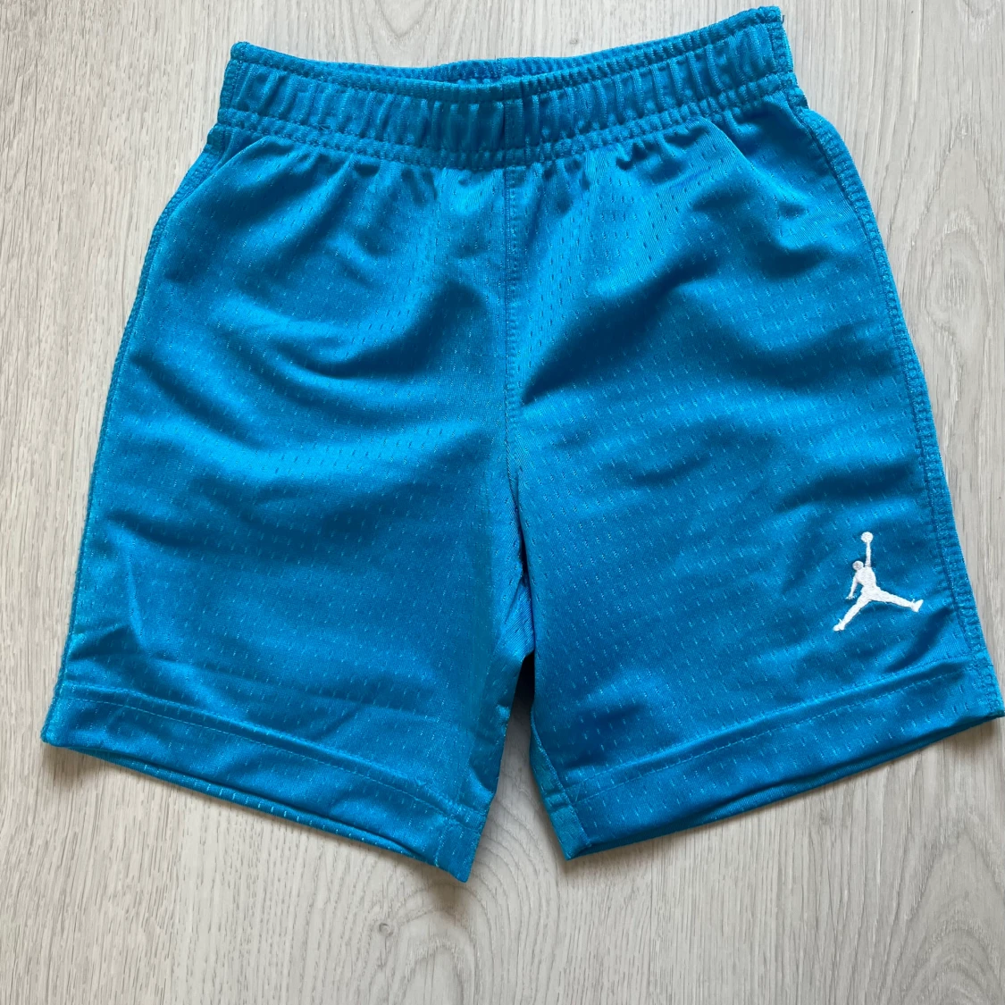 Jordan Barn shorts