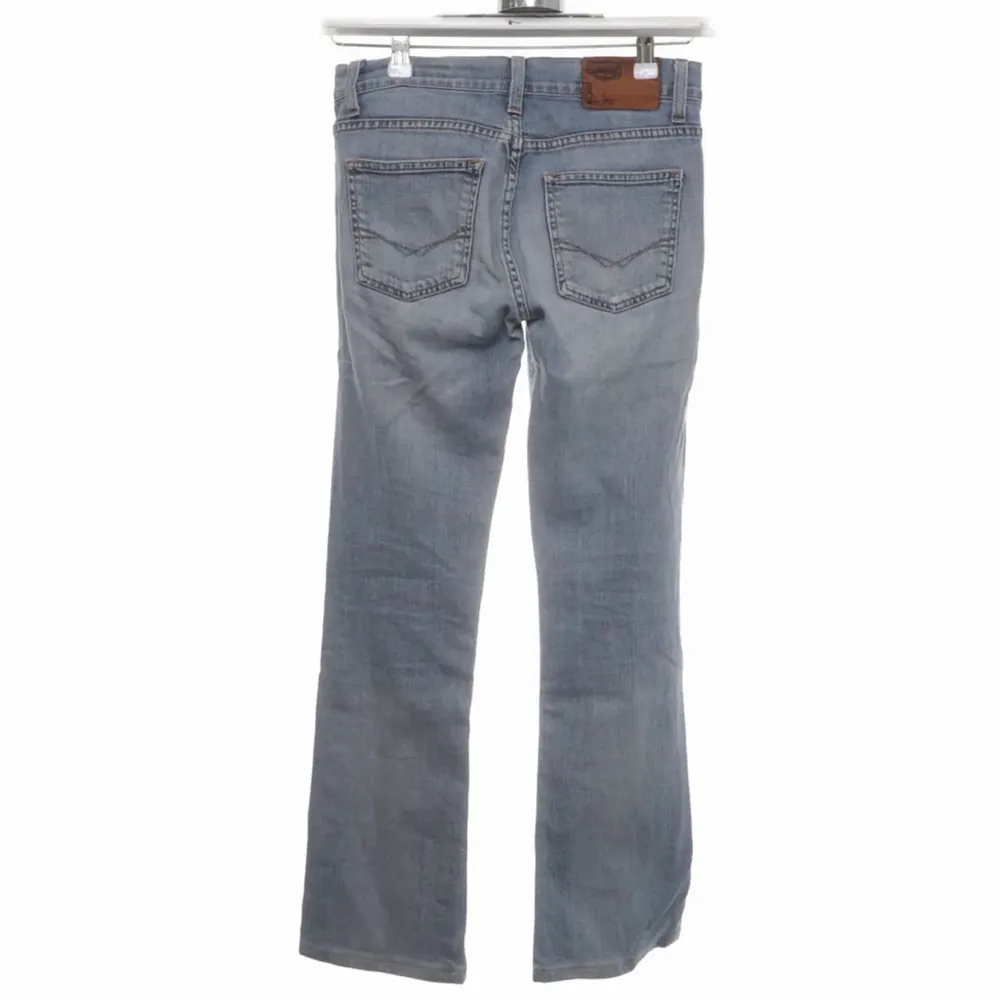 Straight/bootcut crocker jeans i stlr 26. . Jeans & Byxor.