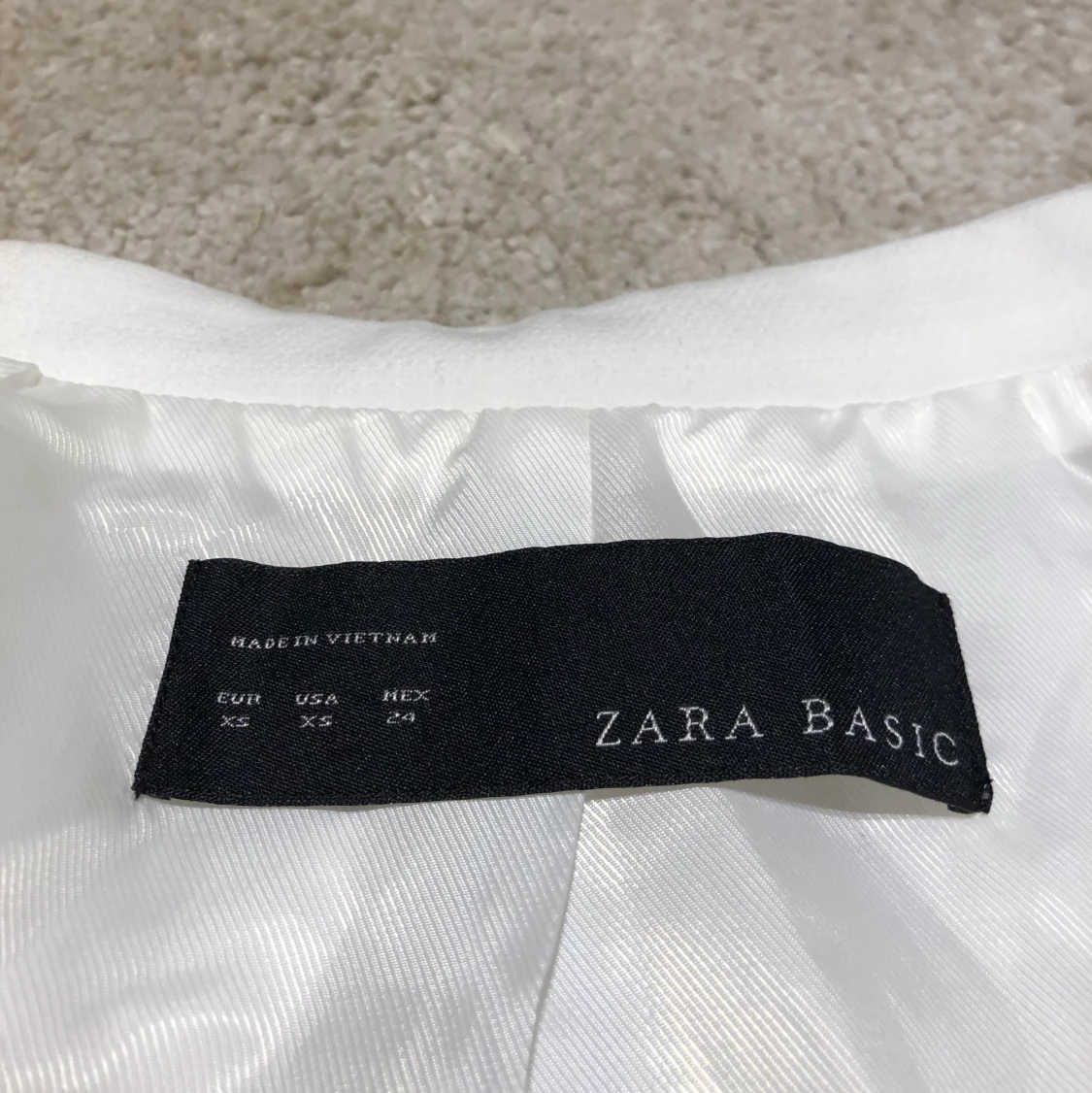 Vit Rock - Zara - 90