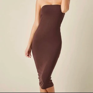 Sommarklänning - Oanvänd, sitter tajt, storlek xs