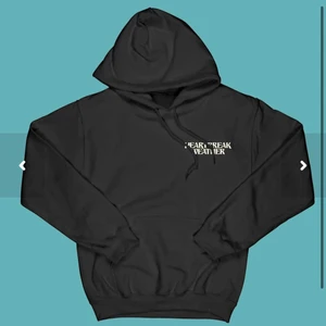 SÖKER NIALL HORAN MERCH - hej jag söker denna hoodie av niall horan då ja inte fick tag på den när den släpptes hör gärna av er om ni säljer en!