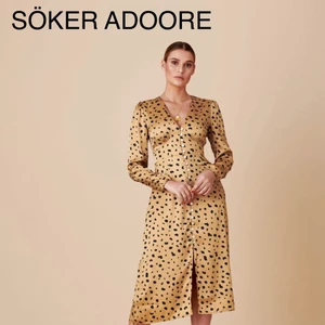 Adoore Paris dress leopard - Söker denna från adoore i storlek S eller M. Är det någon som har och vill sälja? 