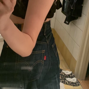 Levis jeans - Säljer ett par Levis jeans då dom inte kommer till användning längre! 