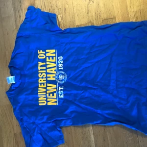 Vintage T-shirt  - Liten i storleken 