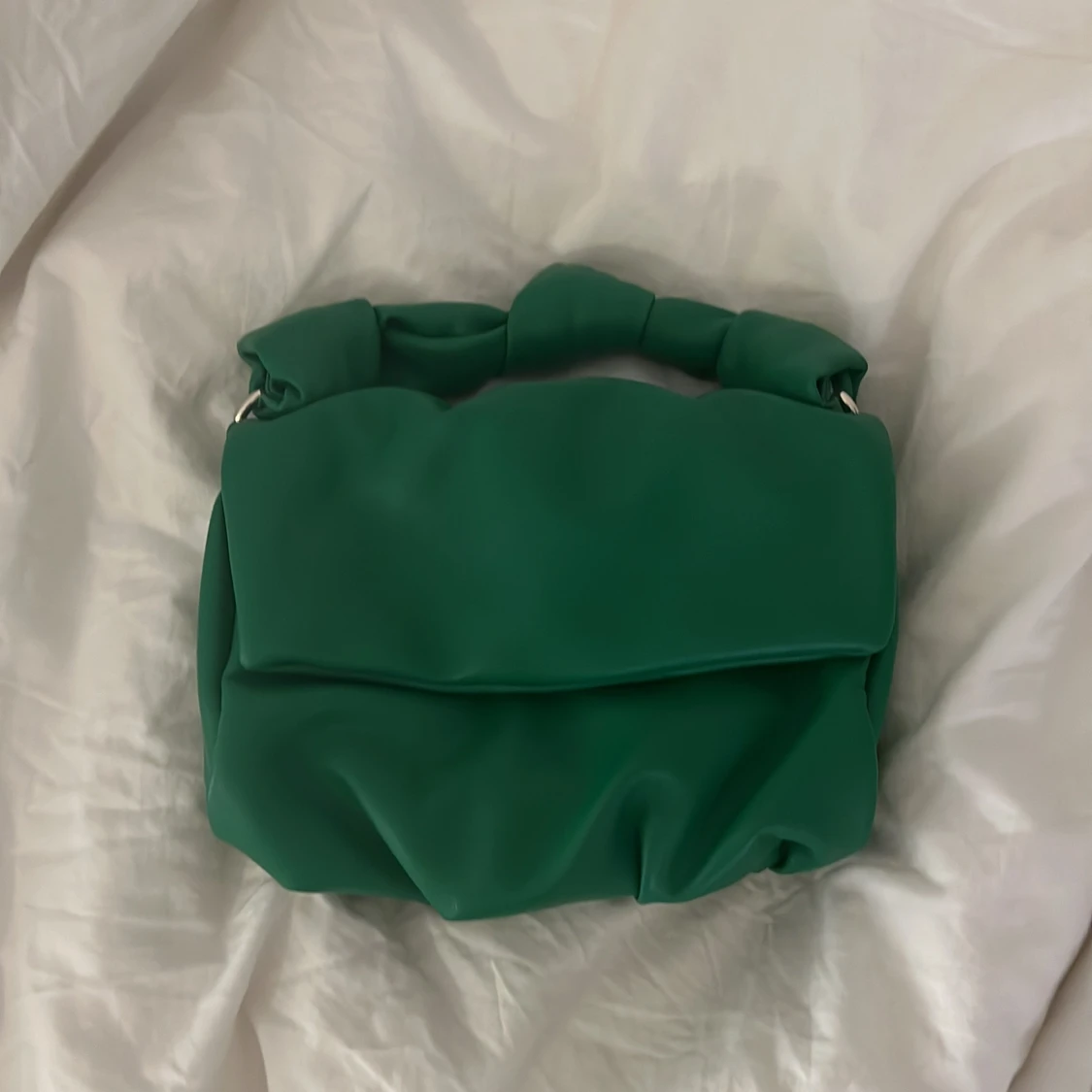 Oanvänd väska zara