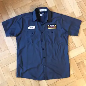 Retro trucker shirt, köpt i San Fransisco. Fin kvalitet och boxig passform
