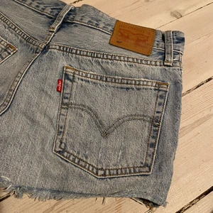 Levi / levis jeansshorts / denimshorts - Så coola shorts från Levi’s i bra skick! 