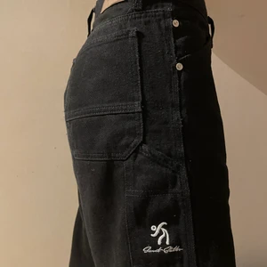 Sweet skateboard jeans  - Säljer nu dessa favoriter de då inte kommer till användning något mer. De är nästan i nyskick skulle jag säga. 🥰🙌🏼