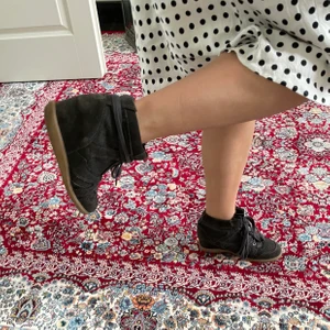 Mörkgråa pavement - Endast använda en vinter, supersnygga 💗