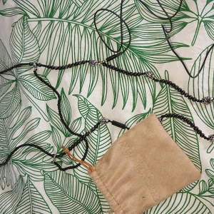 Hörlurar / halsband i ett  - Apcool hörlurar och halsband i ett med leoparder på 🐆 