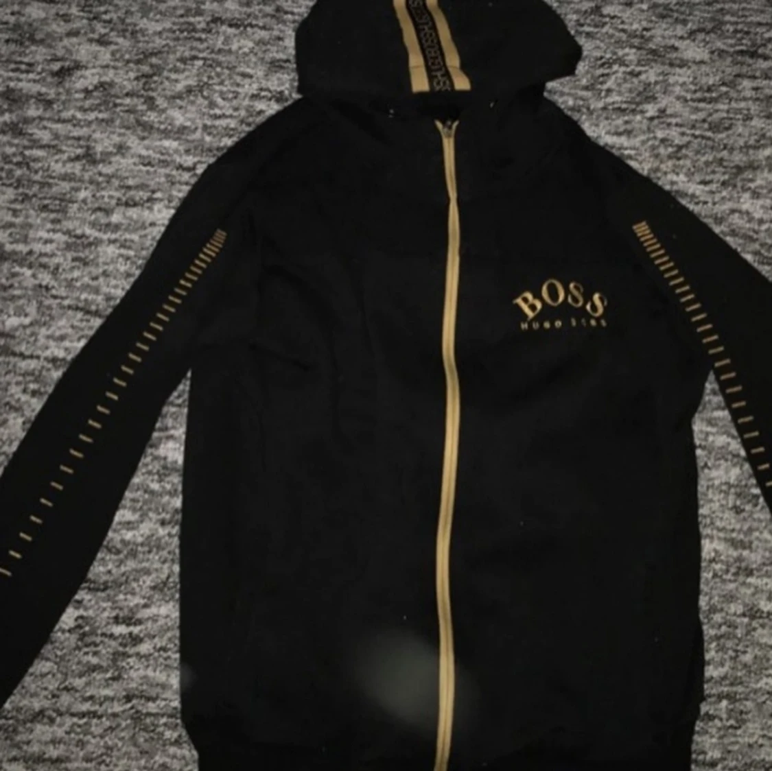 Hugo boss tröja äkta 