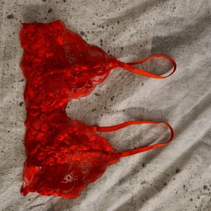 Helt ny spets bh! - Helt oanvänd spets bh i stl S