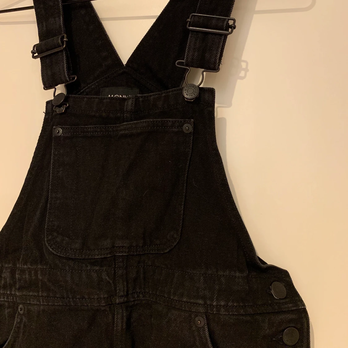 Hängselklänning MONKI