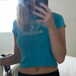 Babytee - Skitsnygg!!