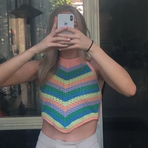 Färgglad topp - Oanvänd topp från Stradivarius. Storlek M men passar S också som jag är