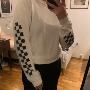 Tröja  - Ascool tröja från Urban Outfitters som tyvärr inte kommer till användning. Köpt för 500.