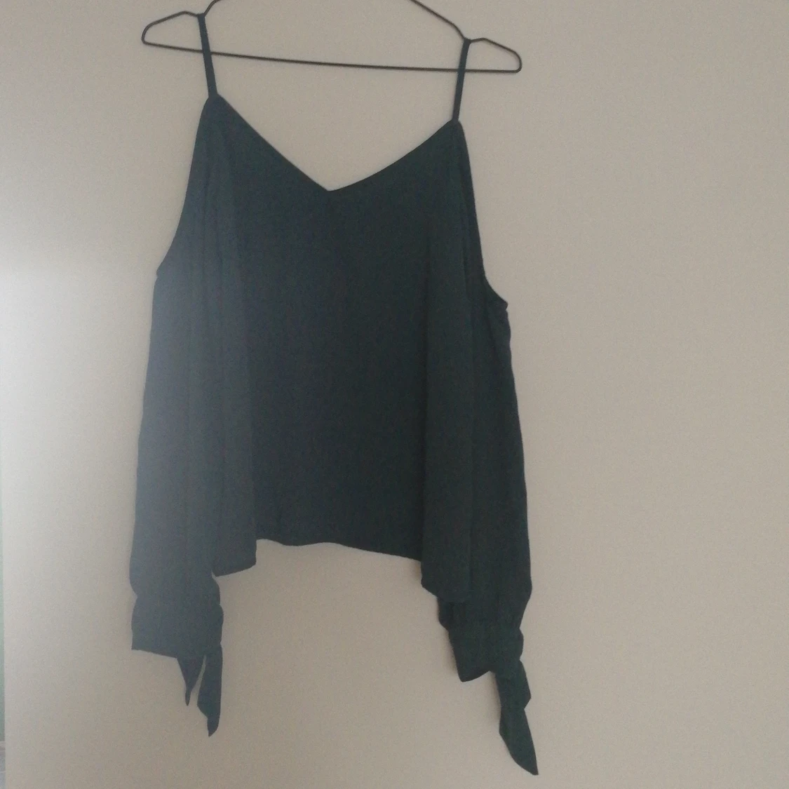 NA-KD blus med open shoulder, strl 38 - 90