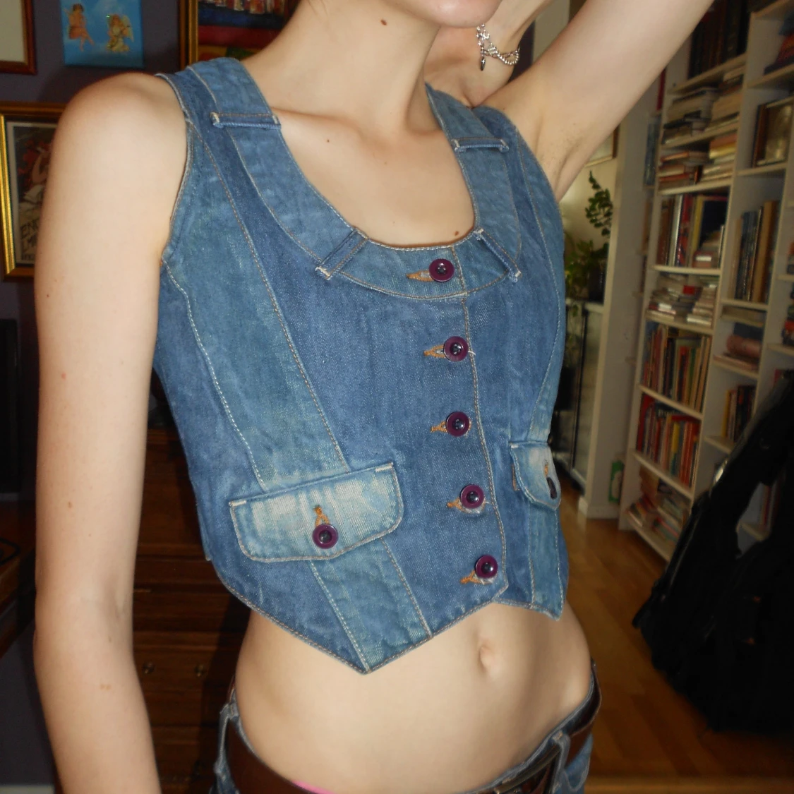 Y2k jeansväst med lila knappar från Acne 🤠 - 90