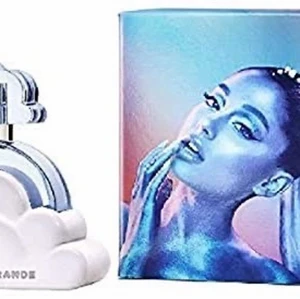 Söker box - Hejsan jag söker en Ari box en cloud box och en thank u next box😊 kontakta mig ifall du är intresserad av att ge bort till mig? 😊 ha en bra dag