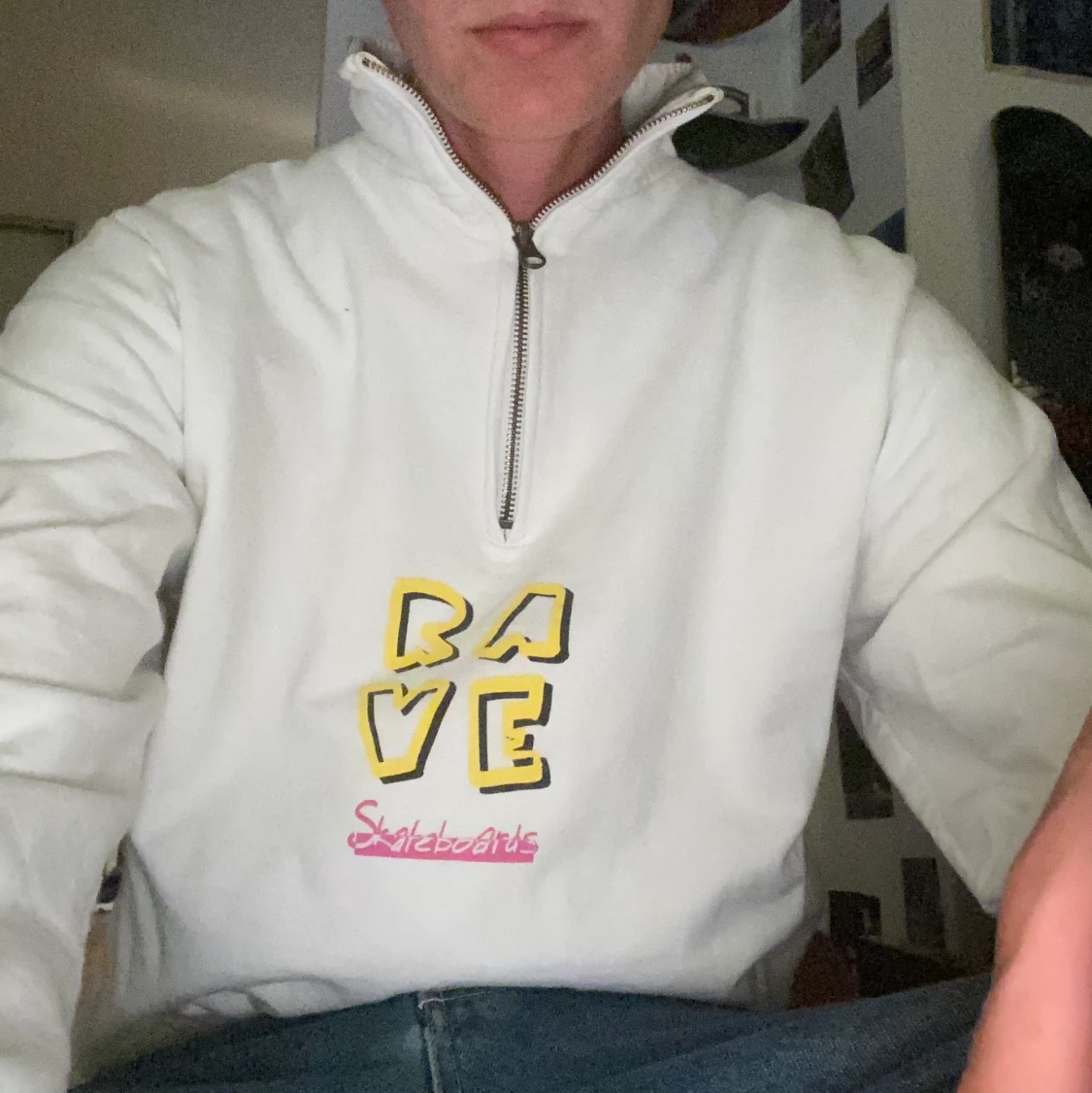 RAVE Sweatshirt - 90