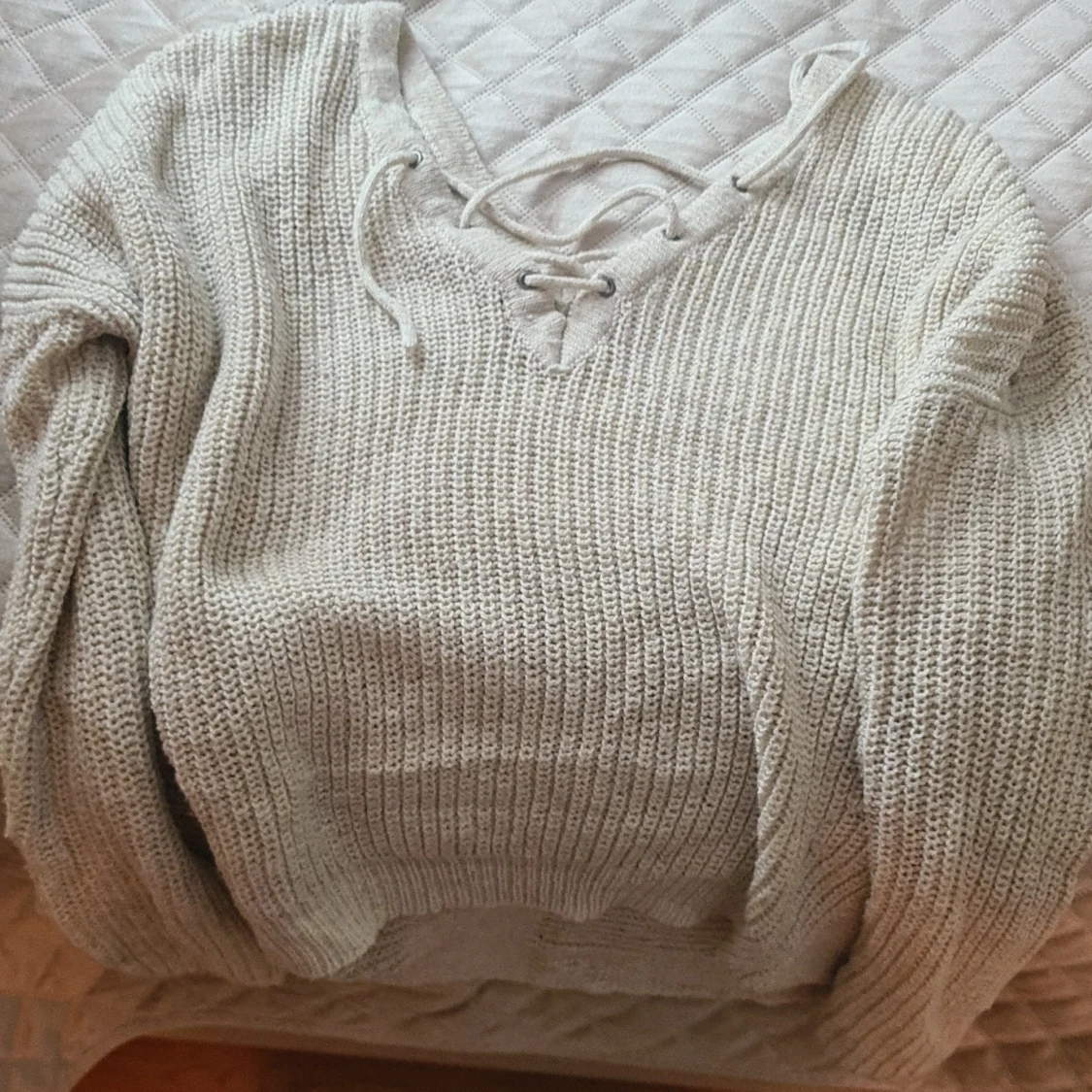 Stickad Beige tröja Storlek XS - 90