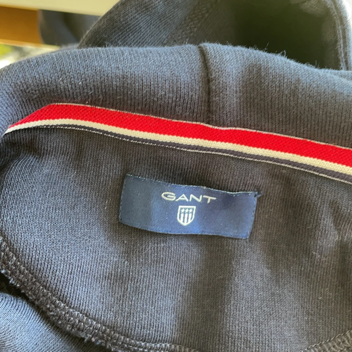 Mörkblå hoodie - 91