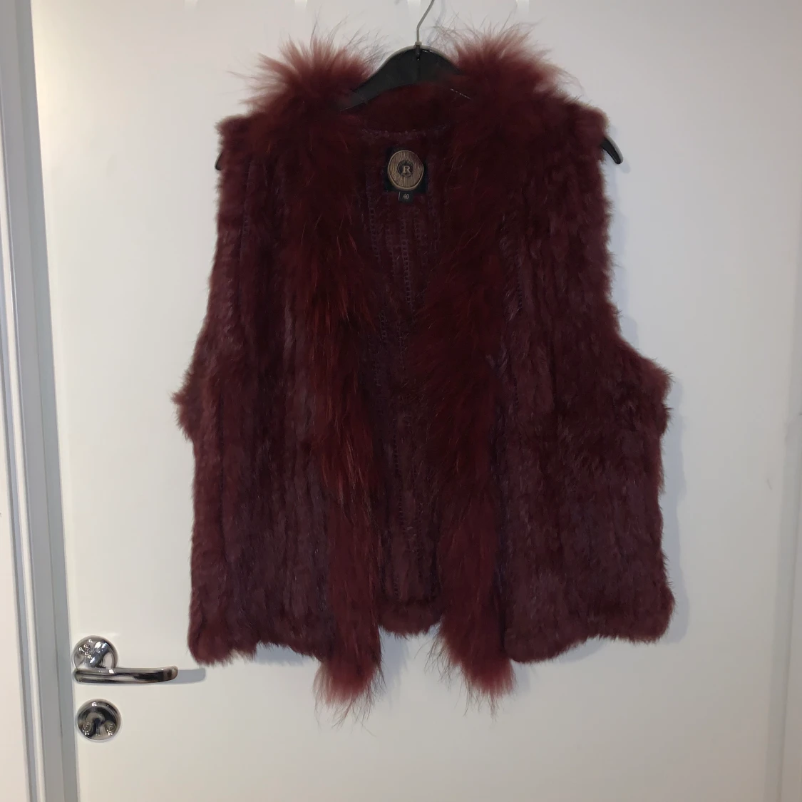 Väst i äkta päls från Red One Original