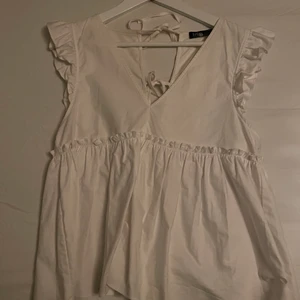 Zara blus - Trendig vit blus från zara