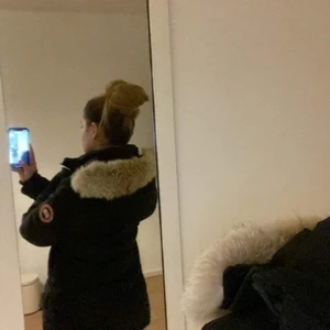 Canada gosse Solaris parka  - Säljer min canada gosse Solaris parka, i storlek Xs                                             Kan fraktas eller hämtas upp i närheten av Tyresö  vid frågor skicka gärna ett meddelande, pris kan diskuteras vid snabb affär