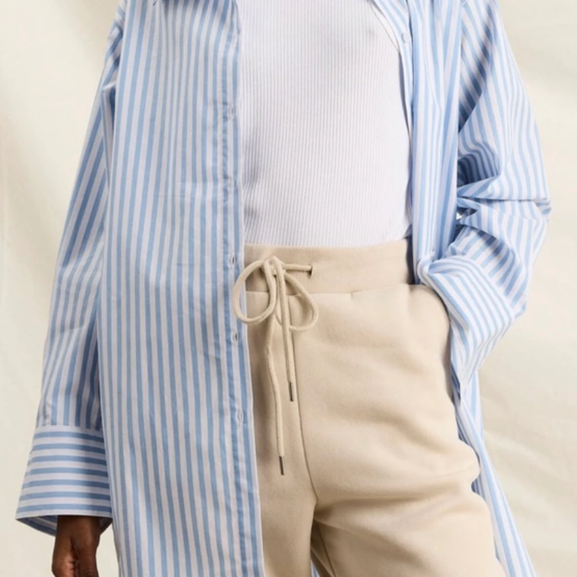 Vit och blå Skjorta  - 91