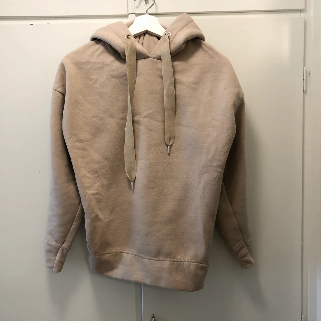 Pull&Bear beige hoodie storlek S - 91