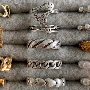 Oanvända ringar - 49kr st💓💓 i sterlingsilver, alltså böjbara (justerbara) och rostfria💞 (alla är köpta på zend förutom översta och den i mitten som e från Plick)