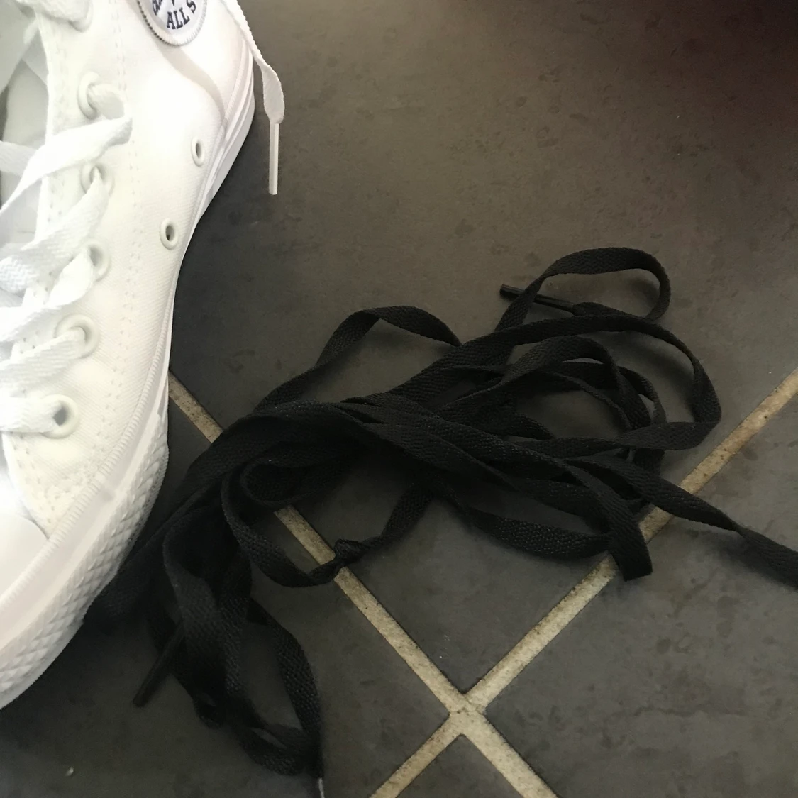 Vita helt nya converse  - 91