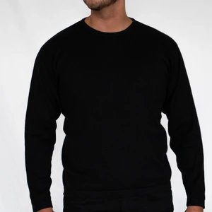 Sweatshirt - SÄLJS VIA INSTAGRAM (@RIASSECONDHAND)