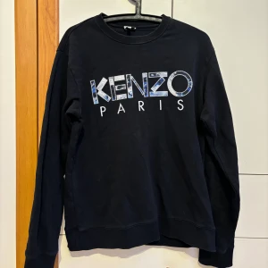 Kenzo långärmad tröja  - Bra skick, inga skador.  