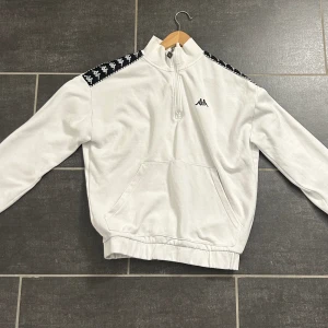 Kappa half zip hoodie - Mycket fint skick från kappa storlek m, 