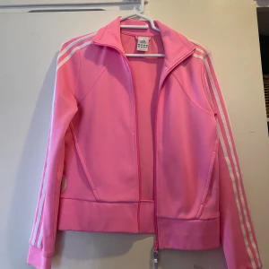 Adidas kofta - Pris går att diskutera!